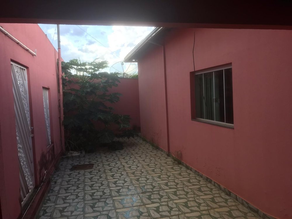Casa - Venda - Jardim das Oliveiras - Anpolis - GO